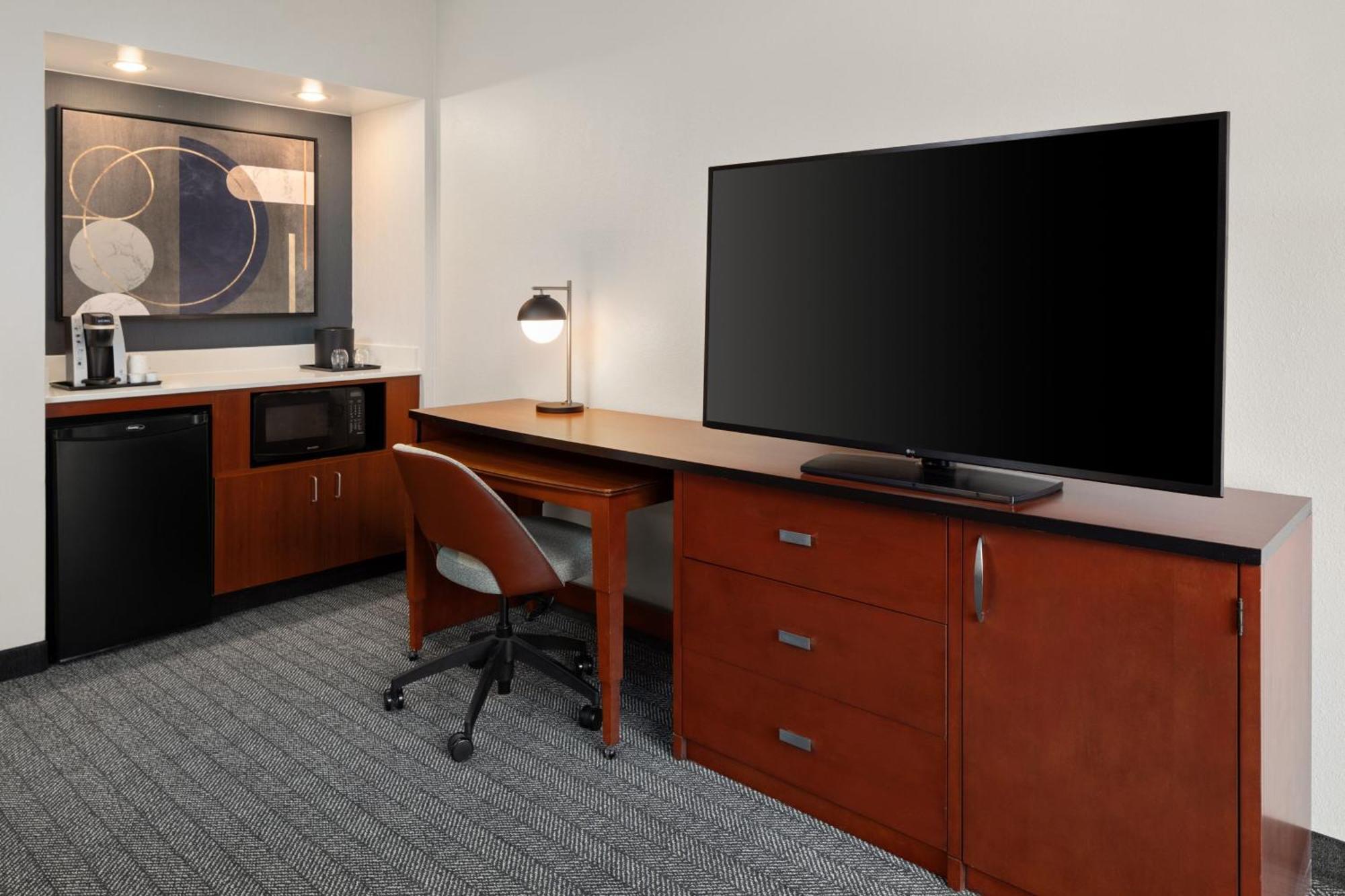 Courtyard By Marriott Chicago Waukegan / Gurnee Exterior foto