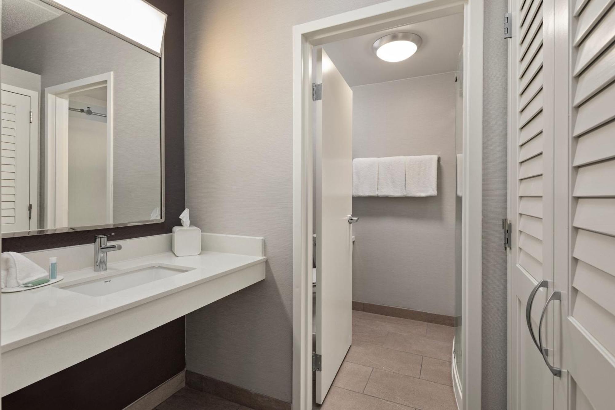 Courtyard By Marriott Chicago Waukegan / Gurnee Exterior foto
