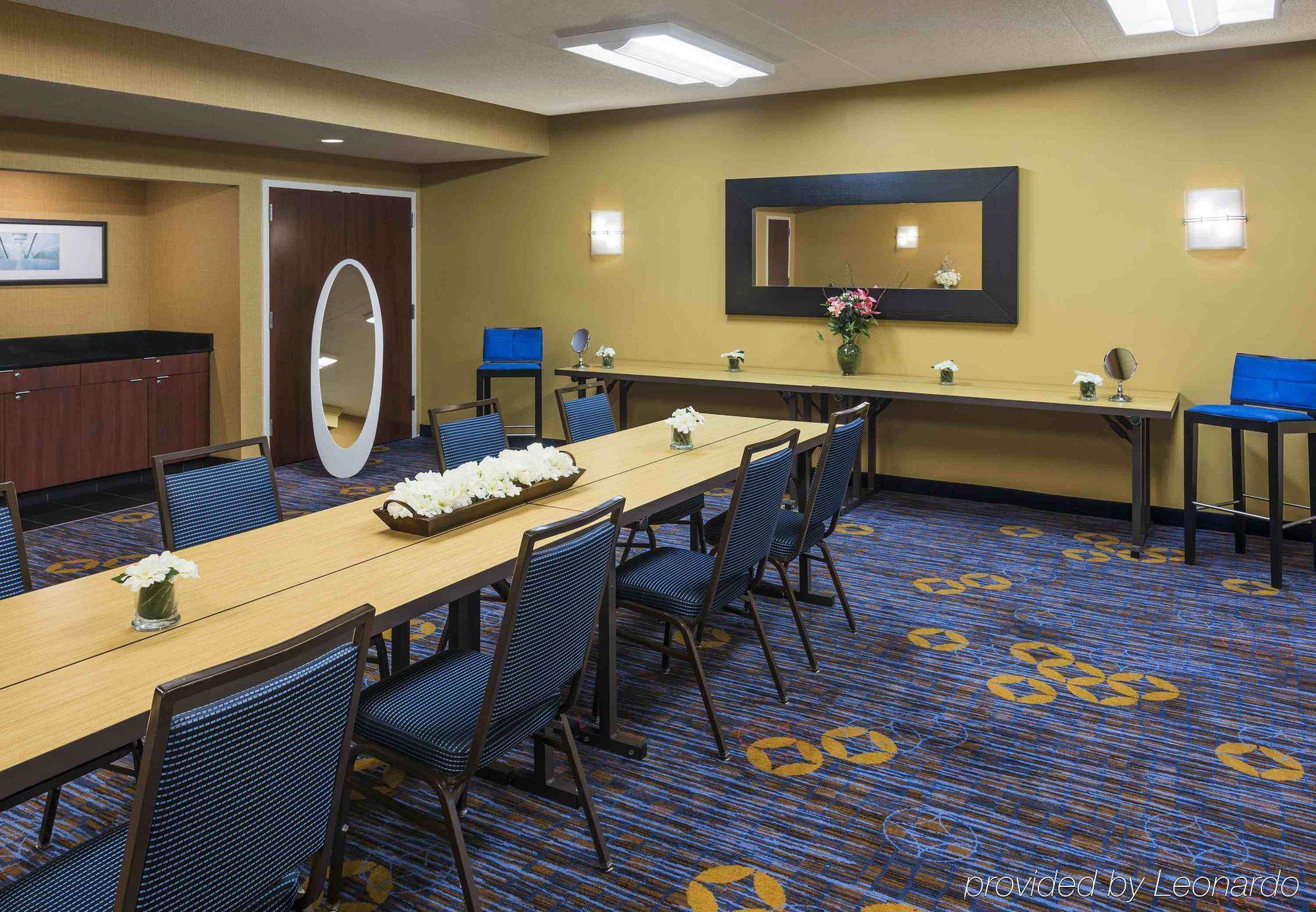 Courtyard By Marriott Chicago Waukegan / Gurnee Exterior foto