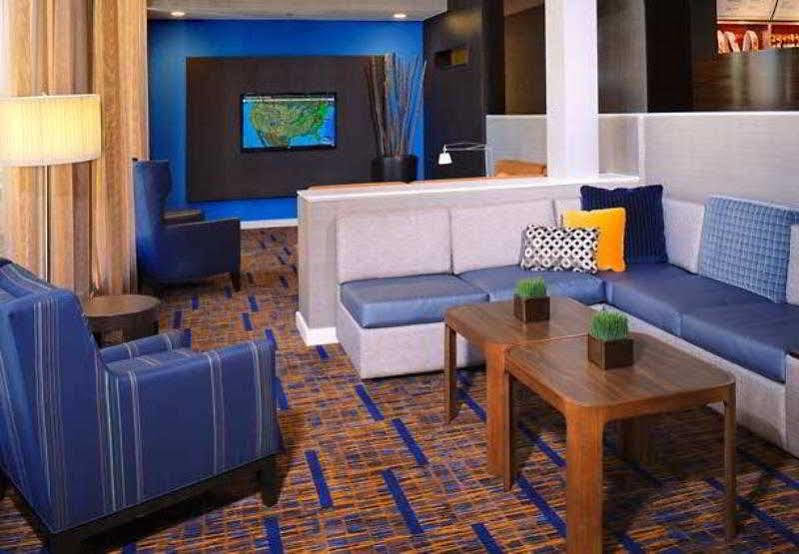 Courtyard By Marriott Chicago Waukegan / Gurnee Exterior foto